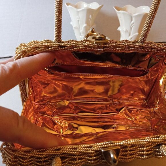 Vintage Woven/Twisted Gold Tone Wire bag Cottagecore Granny chic Special Event - Picture 5 of 8